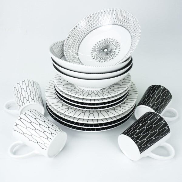 Sada nádobí Camp4 Black-White 16 ks