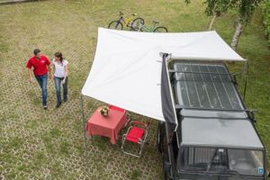 Rohová markýza Fiamma Compass 220, plátno šedé barva stříbrná