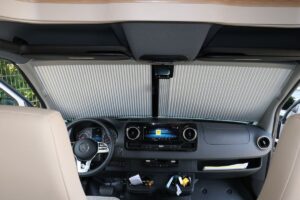 Čelní roleta Remis REMIfront pro MB Sprinter od r. 2018 s velkým senzorem