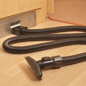 Vestavěný vysavač 650W – Sweepovac