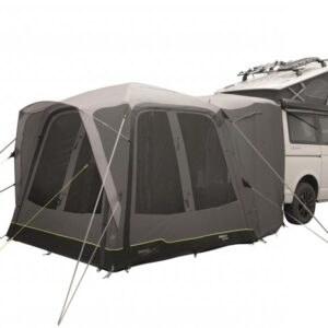 Stan v zádi vozu Outwell Linnburg Air Rear